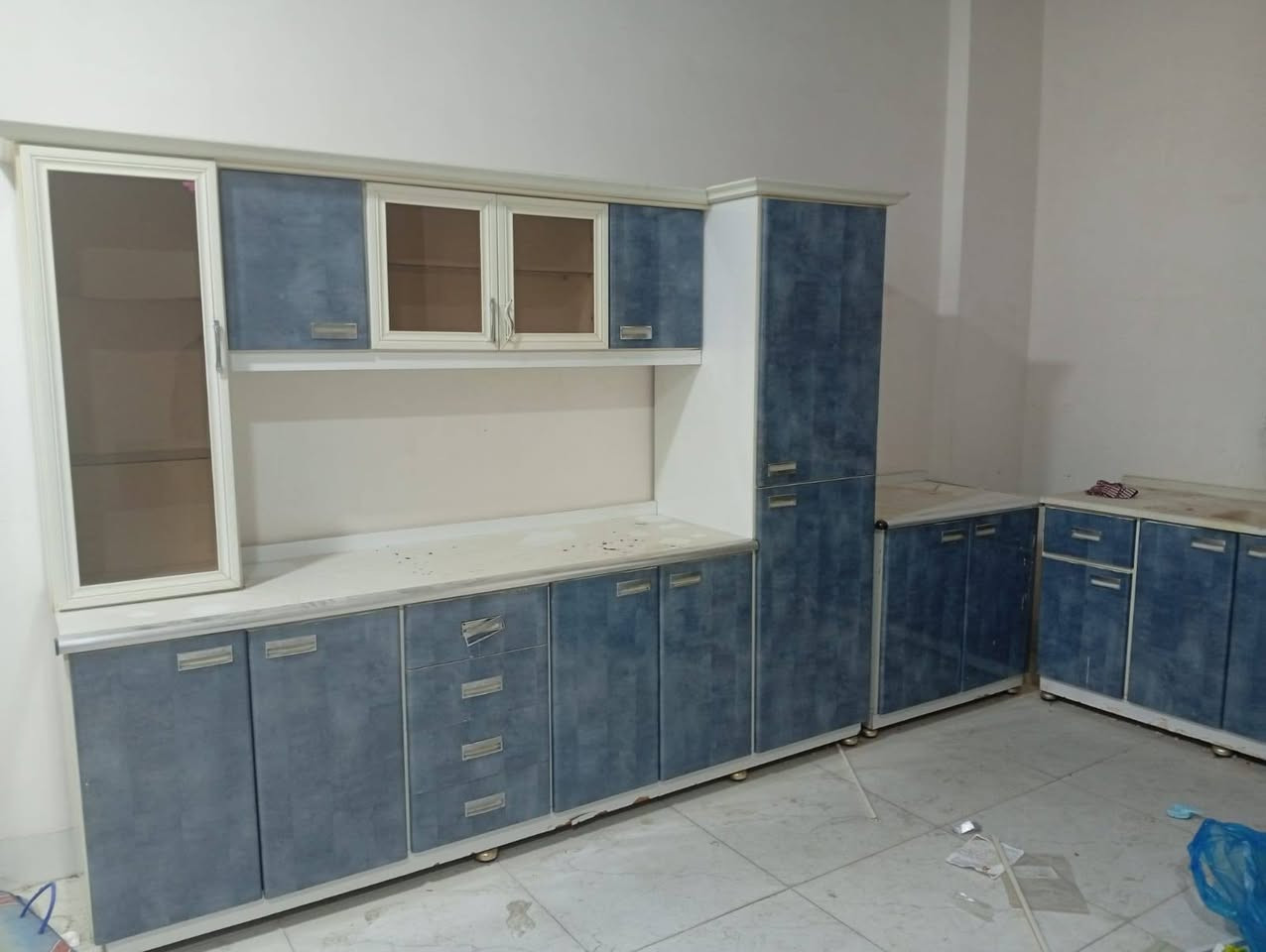 موديل خشب ام دي اف تركي للبيع سعر بلاش تفصال مرمر جديد مستخدمه غليل سعر400 بي مجال اتصل  *********** كركوك, العراق
