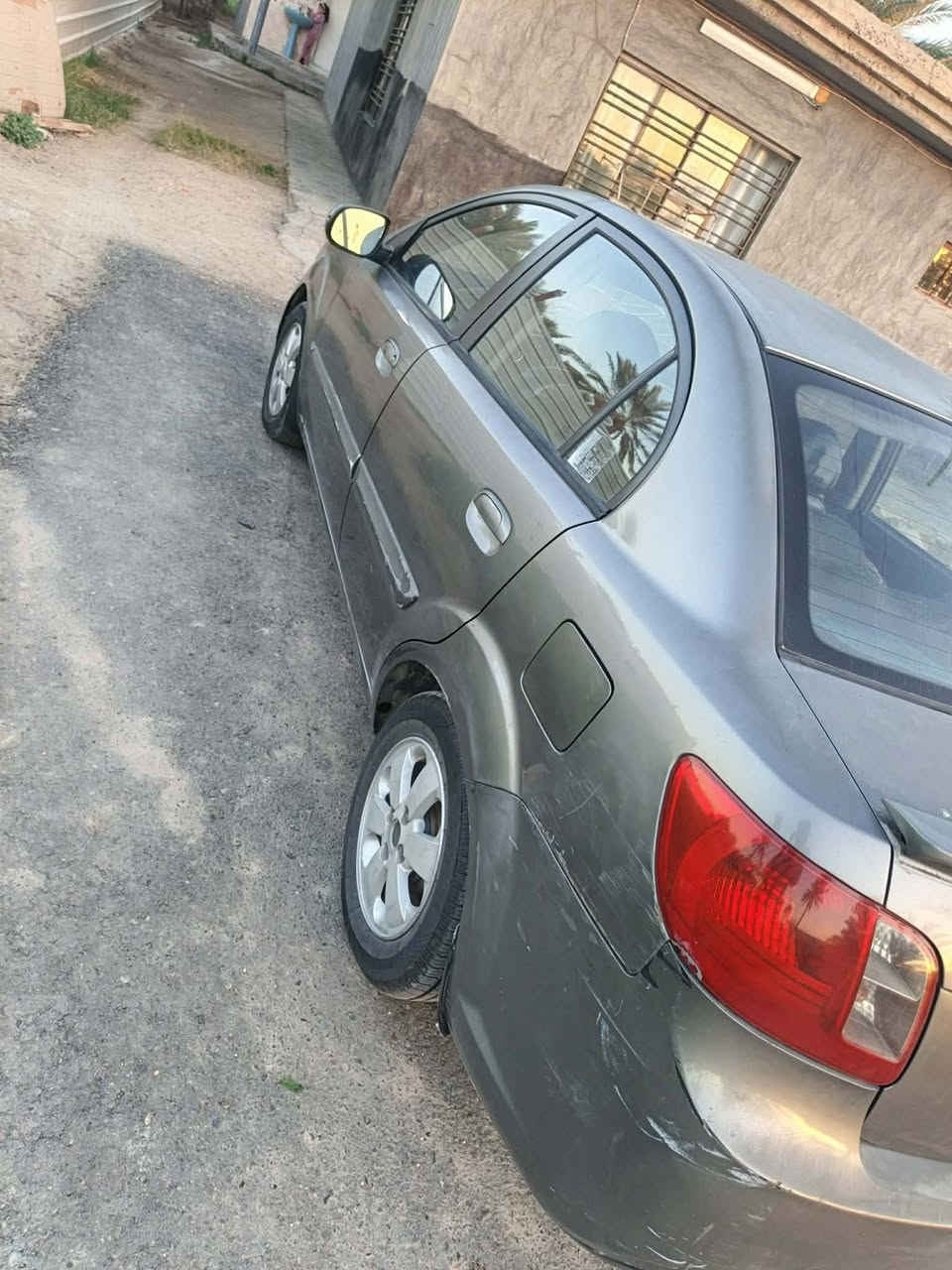 السلام عليكم 
كيا ريو 2011 خليجي للبيع رقم بغداد
محرك 16 كير محرك مكفول تدفئة تبريد تخم تاير 
السيارة بيها جراد لغد شاصي تكم مكفولة 
السعر 79 وبيها مجال 
العنوان بغداد 
مكلف بالنشر رقم صاحب السيارة 
***********
***********
