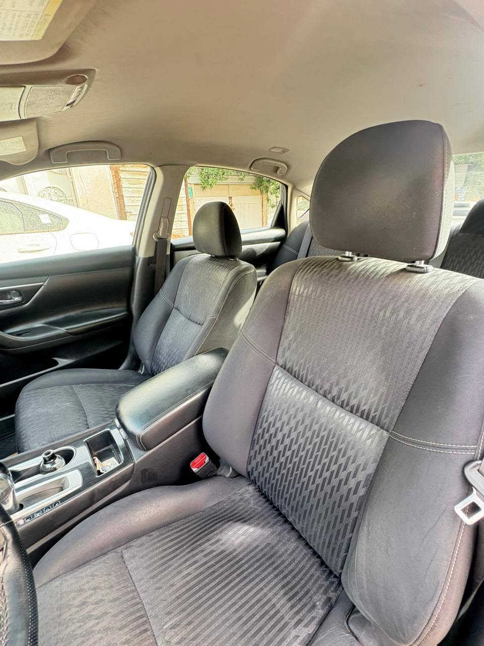 Nissan Altima 2018 SV للبيع

📍 الموقع: بغداد - الكرادة
✔️ وارد أمريكي
✔️ محرك 2.5 لتر اقتصادي
✔️ قير أوتوماتيك CVT
✔️ ماشية: 82 الف مايل

🔹 المواصفات:

- تشغيل بصمة (Start/Stop)
- مكيف ثنائي (Dual Zone)
- شاشة + بلوتوث + USB
- كاميرا خلفية
- نظام النقطة العمياء
- تحذير حركة خلفية
- كرسي السائق كهرباء

🔹 حالة السيارة:
- ضرر جاملغ عكس السكن صبغ وبيها تعديلات بارد بسبب حادث خلفي صار بالعراق 
- (حالة المكينة والگير ممتازة)
- تبريد السيارة ثلج 

💰 السعر: 113 ورقة قابل للتفاوض للجادين

📞 للتواصل: *********** واتساب أو اتصال

⚡ سيارة نظيفة وجاهزة للاستخدام اليومي بدون مصاريف

