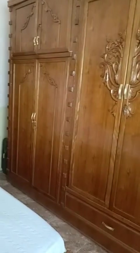 سلام عليكم عندي هاي الغرفه الببع اخذته ب 3ونص 7قطع اسمه الغرفة المسرح عراقيه حطاط ساج شخط مابيه كنتور 6بوب قاطين والله ماتلكه بهل سعر مكان الغرفة ديالى سراجق


**إذا كنت صاحب هذا الإعلان وتريد حذفه لأي سبب، رجاءا أرسل رسالة إلى الدعم الفني**