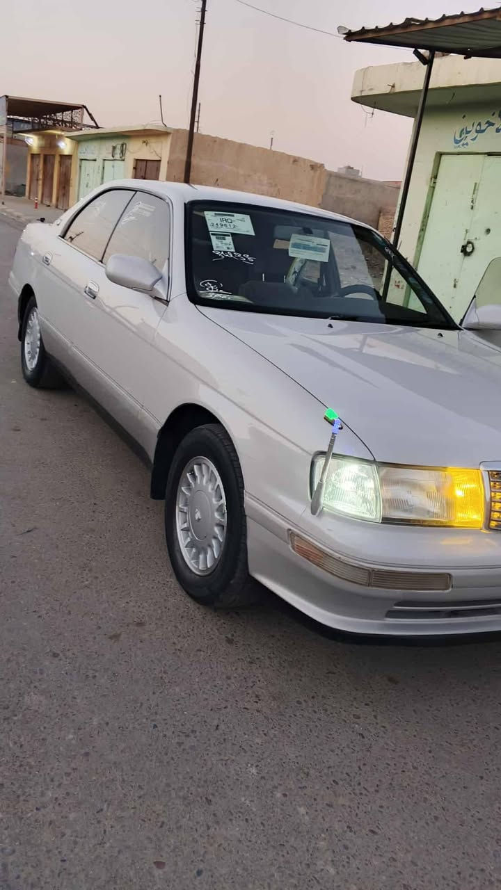السلام عليكم . بطه منفصل
موديل 94 مكفولة مابيها لا صبغ ولا ضربة ومواصفاتها معروفه تدفئه وتبريد شغال المحرك مكفول خير من   الله ***********
