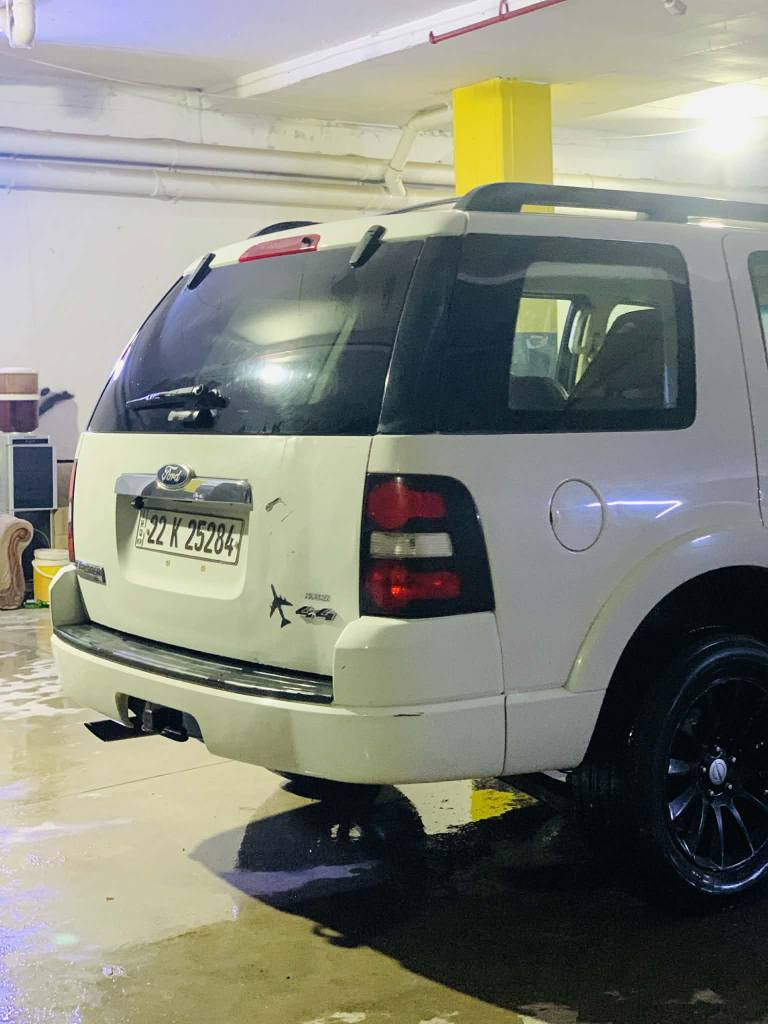 مۆدیل/2010/ فول مواسەفات 120هەزار حەقیقی ڕۆشتووە 
دوبست تەعدیل و بۆنیتی ڕەشە/بێ ئێرباگ
مواسەفات خەلیجی/سوکان ڤۆلیۆم/سوکان گەرم
بۆ زانینی نرخ پەیوەندی بەو ژمارەیەوە بکەن لە یەکەم ڕەسم دانراوە السليمانية, العراق
