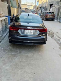 فورتي 24 ماشيه  8 الف مواصفات Ex حادثها مثل ما واضح بالصور بيه صبغ باب...