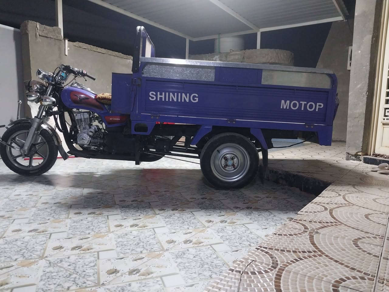 عمي ستوته اللبيع كله 21بس المحرك 24ايه نقصه مابيه خير من الله وهاذا رقمي واني خادم مكاني حله حي الجزهر ***********
