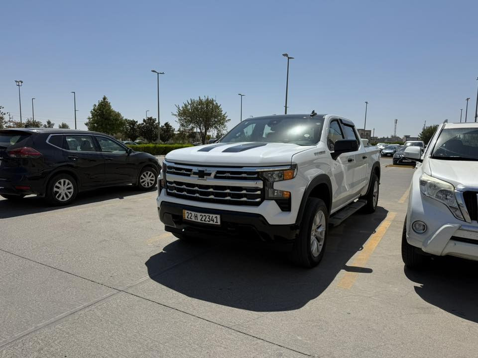 سلفرادو موديل 2023 رقم اريبل باسمي
السياره مرفعه 2.5

بيه اسبنسرات اصليه وكاله

كرسي كهرباء

شاحن واير ليس

رادرات اماميه

تحديد مسار

قياده ذاتيه

كار بلي اوتي 

اوتو ستوب 

اوتو هولد

تشغيل عن بعد 

باب الخلفي كهرباء

نظام مرتفعات

4*4السياره

محرك 2700 تيروبو 310حصان كلش حلو سحبه وكلش اقتصاديه بالصرف

مصروف عليه مايقارب ال100$ اضافات

صدر جديد تخم تاير جديد

السياره مضيوفله صندوق خلفي سعره 400$

منظومه لايت زينون اصلي بيهن ضمان

بيه فقط جاملغ امامي صبغ بدون اي تبدل 

السياره جاهزه من كلشي مابيه اي نقص وكلشي بيه بلادي مملعوب بيه ابد اني مستوره ومرقمه ع ايدي مكان السياره بغداد 

ماشيه 53الف كيلو
السعر 30500$
اي استفسار اني حاضر 

***********
