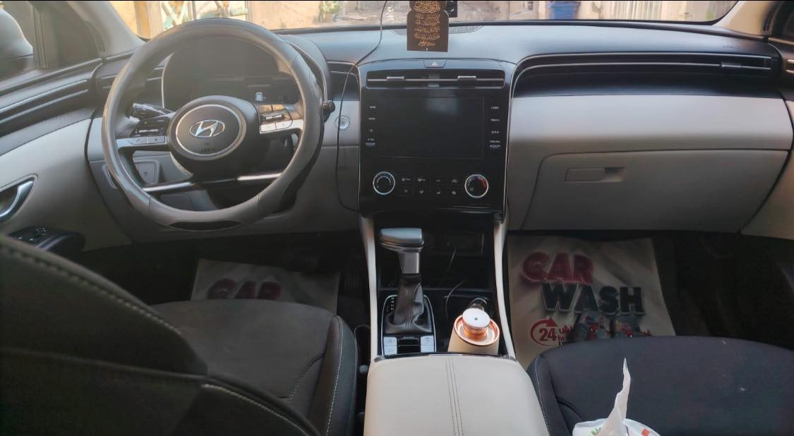 توسان 2023 
فئة HTRAC  
فول عده الفتحه   
بابل الرقم الدولي  وارد أمريكي الحادث فقط ربع البنيد ونفسة راجع  سياره جديدة وترايها مال زيرو 
مواصفات 
مكينة 2500
رادارات امامي جانبيات خلفي 
كشن كهرباء 
تدفئة بالكشنات
بصمة تشغيل + ابواب
نظام ترحيب عند الاقتراب 
جنطة كهرباء ذكية 
تشغيل عن بعد 
شحن لاسلكي 
نقطة عمياء 
اوتو هولد 
مانع تصادم امامي خلفي 
مانع انزلاق
5 انظمة قيادة 
هاند بريك بصمة 
تبريد قطعتين + خلفي 
لايتات ليد عدسة زينون بلادي 
شاشة كبيرة تدعم كار بلي
كامرة خلفية دوارة 
تحديد مسار 
مثبت سرعة
تحكمات ستيرن فول
4 ويل فور ويل السيارة
اشاير بالمري
السعر  رقم 1 رد تلقائي
***********
