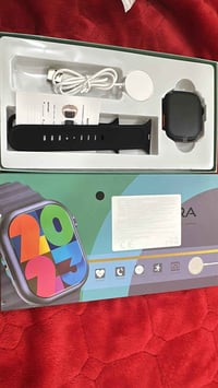 ساعة اتصال • ذكية