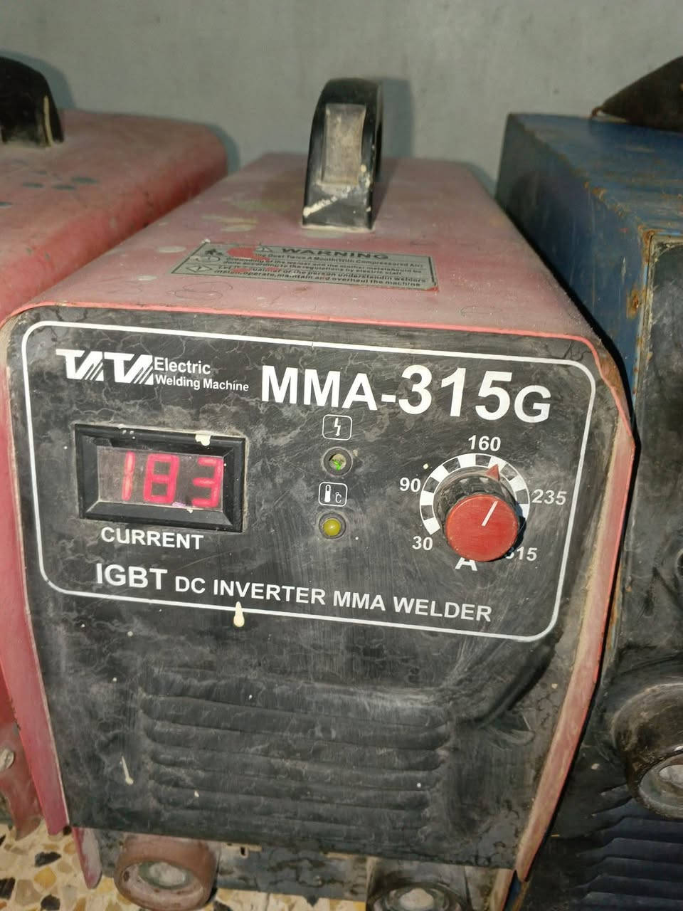 السلام عليكم غراض حداده للبيع مكاني بغداد حي العامل الاستفسار وتواصل على رقمي  ***********
