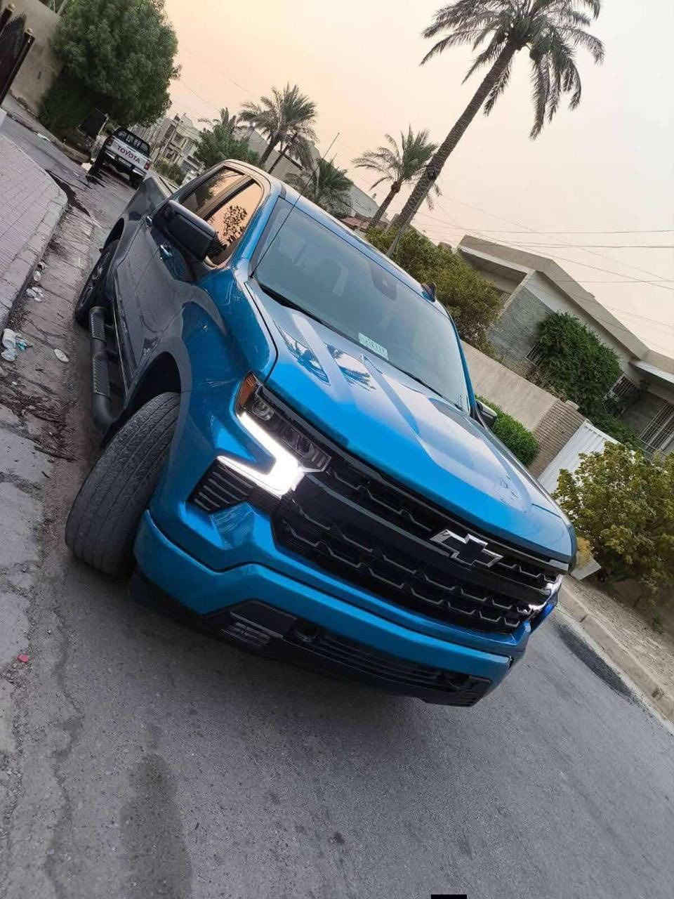 للبيع : شوفروليت سلفرادو
Chevrolet Silverado

لون ازرق/حادث قطعتين فقط لا غير✅

والمرغوب (باب طويل بدي قصير)

موديل :2022

مكينه : 5.300 سلندر 8

كير :طرح

ماشيه : 20 ألف ميل فقط

رقم : فحص مؤقت

الوصف

(المواصفات)

1- بصمه

2- تشغيل عن بعد

3- فتح النوافذ عن بعد

4- إناره ترحيب

5- صندوق الخلفي كهربائي ثلاث

قطع درج

6- كابينه للبدي

7- دوسات باب

8- لايت زنون

LED إضائه -9

10- كامره خلفيه

11- رادار امامي

12- مانع صتدام مع فرامل

13-سياقه ذاتيه

14- شاشة للسائق

15- حساسات إطار

16- التحكم بقوة الإناره اوتوماتك

17- شاشه تدعم (ابل كار

بلي+واندرويد اوتو)

18- تنبيه الخروج عن المسار19- طفاء ذاتي

20- قاصه سريه

21- كشن السائق كهربائي

22- وضعية تشغيل إناره محيطيه

للسياره

23- مثبت سرعه

24- تبريد ثلج

+ تدفئه )

25- تبريد قطعتين

26- منافذ مولده للكهرباء

27- تسم السياره إلى 6 ركاب

28- كشاف ضباب ، بلاجكتور

29- مانع نزلاق

30- سايد بريك كهربائي

31- تنفيذ الأوامر الصوتيه

32- تحكمات ستيرن

33- سبير وملحقاته جاهزه / تخم

تاير جديد

34. غلاف بدي اناره اصلي بلادي مع غطاء بدي اصلي بلادي

وبعد بيها هواي مواصفات

متخلص السياره جاهزه ومآبيه أي شي ولا عايزه شي كله على وضع الشركه وجديده بمعنى الكلمه احلا سعر السياره 27 و500$ للتواصل ***********
