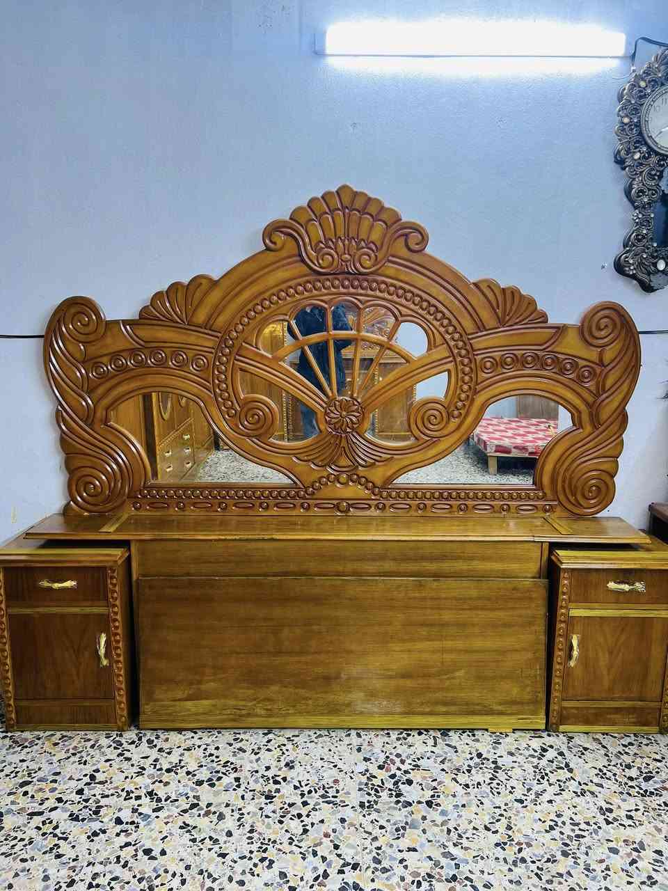 غرفه ام سته ملحـققق داخل وخارج صاج غني عن تعريف 
عباره عن زان مصري ⚜️
مستخدمه شي قليل سعر 750 
اكو توصيل 
للحجز ولستفسار ***********🚛".
