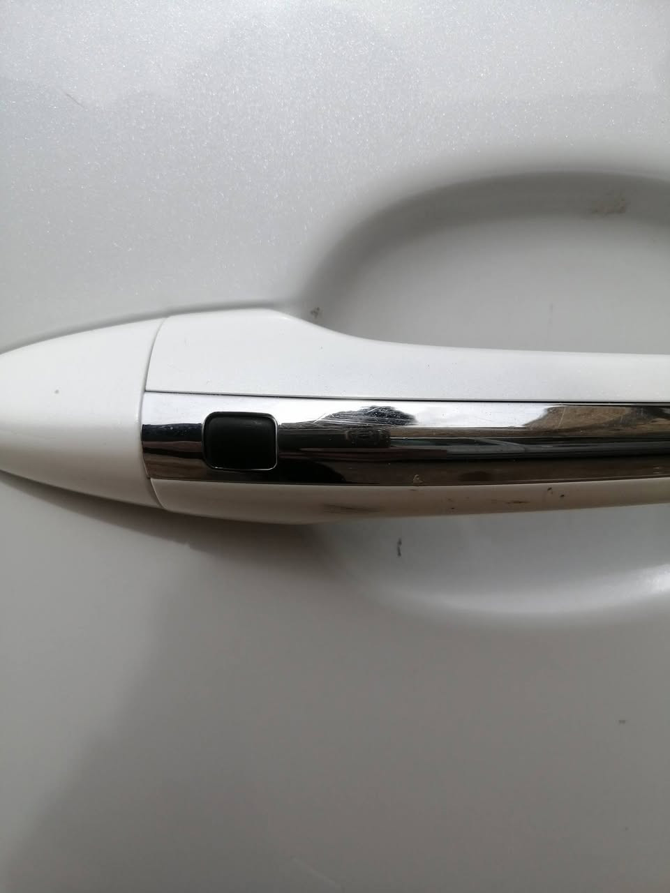 كيا اوبتما 2013 وارد امريكي سنوية ورقم بغداد بسمي مكينه ٢٠٠٠ تيربو مكينه كير حداديه تبريد ثلج مكفولات السياره بيه قطع  تبديل اصلي بدون صبغ شرط ابيع حزام حتى ماتعبني السعر ١٠٥ لاستفسار اتصل *********** مكانه ديوانية
