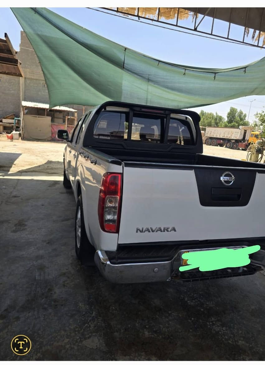 السلام عليكم  
بيكم نيفاره ٢٠١٣ رقم نجف انكليزي  بأسمي 
السياره اوتوماتيك مكينه بلاديه مامفتوحه  
السياره بيها قطعه وحده جاملغ أمامي وحافه البنيد 
بسعر ١٣٥ ورقه وبيها مجال 
المكان الديوانيه قضاء الشاميه 
للتواصل 
*********** 
ملاحظه الي يريد يشتري كون يداورها
