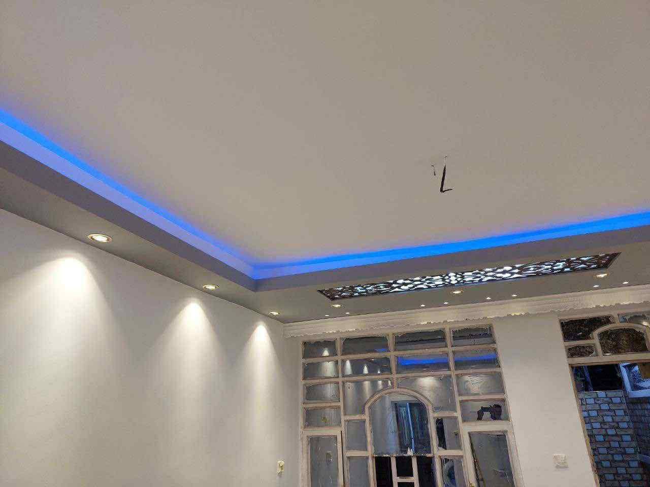 سلام عليكم هذا شغل صباغ  ياسر ويشتغل ديكورات ونقوش مغربيه شغله كولش حلو ومرتب ويشتغل حسب طلب  اي استفسار اتصلو على هذا رقمه بي وات *********** هذا رقمه وبي وات ساب
