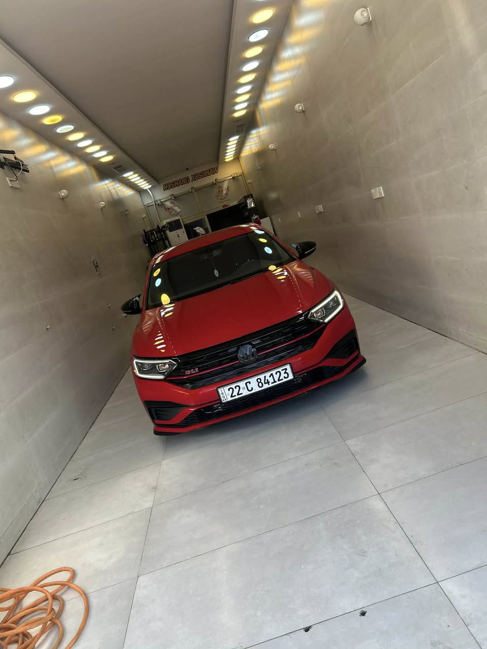 etta GLI 2.0 turbo 2021  مواسه فات ئه مريكي به سمه شاشه ئوتو بريك راداره كاميره ي دواوه ته نها دوپارچه ي سبوغه چاملغ بونيت گير مه كينه به شه رت كاره باي به شه رت …+كوله ر +داونپاي +شوته ي سبورت له في ماركه سپورتي له سه ره ***********
