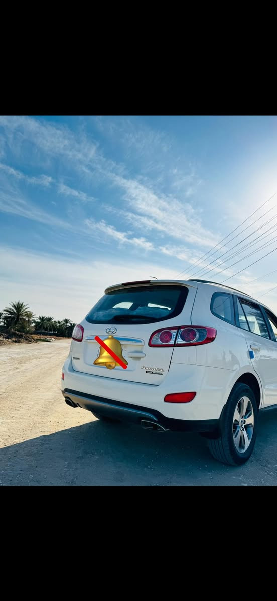 السلام عليكم ورحمة الله وبركاته سنتافيا موديل ١٢ مواصفات الشركه العامه معروفه مواصفاتها كفاله عامه من كلشي بسمي رقم بغداد مشروع وطني مكانها بابل سياره جديده ماشيه ١٣٠ بيها شخط فقط بيع او مراوس حسب القناعه *********** ***********
