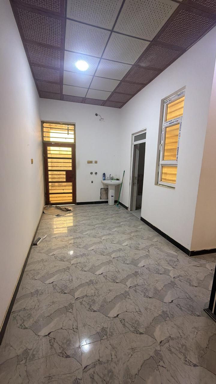 دار للبيع
المساحه 105م
الصالحيه 
مقابل مضيف الإمام الحسن(ع)
طابو زراعي 
غرفتين 
ديوان
صاله وصحيات داخلية و خارجية
الطابق الثاني غرفه واحده
  
هاتف: ***********
