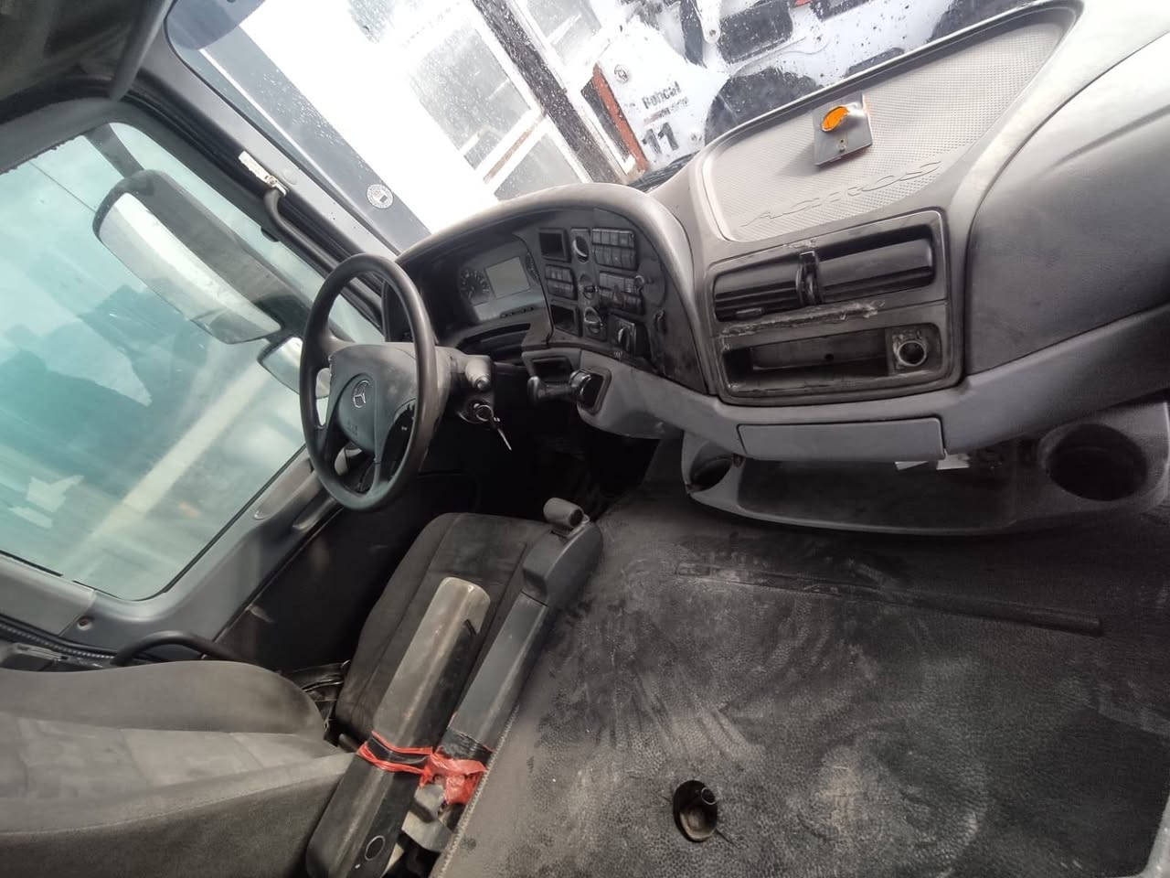 السلام عليكم
بم موديل 2007 الجهاز موديل 2007
بتس ماستر 36متر رقم دهوك شوط طويل الجب الرابع بي باج الكير كهربائي مضخه 180 ربل 230 السياره و الجهاز ألماني اصلي 
***********
***********
***********
