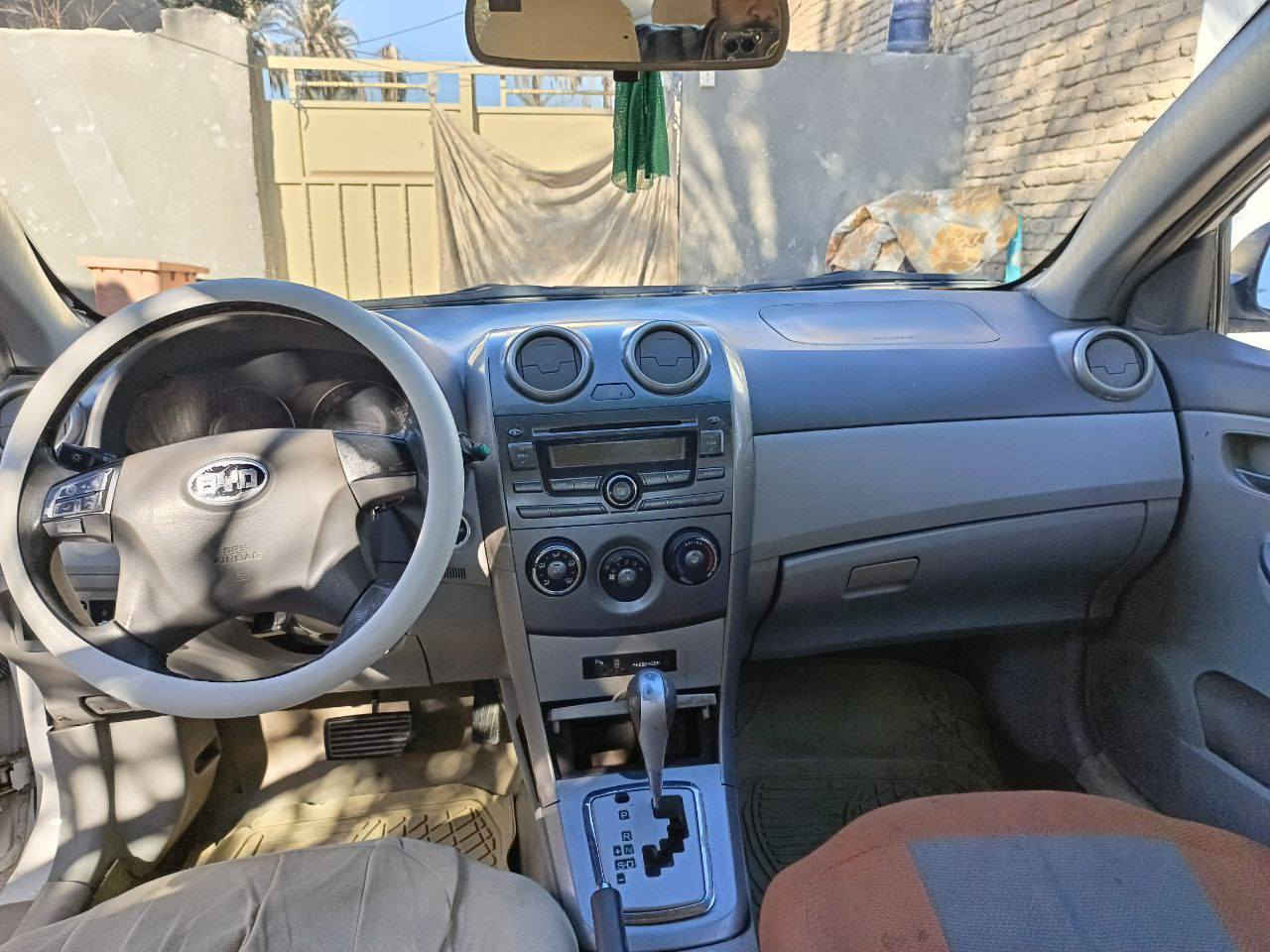 السلام عليكم
بي واي دي للبيع رقم بابل دولي موديل 2012السياره بيه رشات صبغ بدون ضربه  السياره تشغيل بصمه فتحه اشاير بل مري السياره حلوه مكينه بيه خيط بخار قليل والكير جديد قبل شهر شاده حاويه مكينه وكير ابلاديه السياره حلوه السياره بس مكينته بيه خيط بخار وعايزه حداديه 
سعرها 52ورقه وبيه مجال مكانه ديوانيه قضاء الشاميه للاستفسار *********** غير متواجد على فيس
