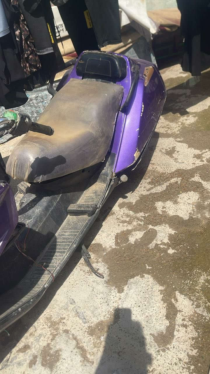 السلام عليكم شلونهم الشباب الطيب طبعاً مرخصت الاادمن عندي فيوجن كايمه ومتروكه هم بس عوزه تجفيته كهربايات كامله تشغيل عن بد بيه نقصه بس لكفر الامامي وتجفيته بس مكاني نجف عباسيه الي يحب يتواصل على رقمي الواتساب*********** السعر 250وبيه مجال للطيبين وخادم اني لماعده هم نداري كلش بل سعر وتحياتي
