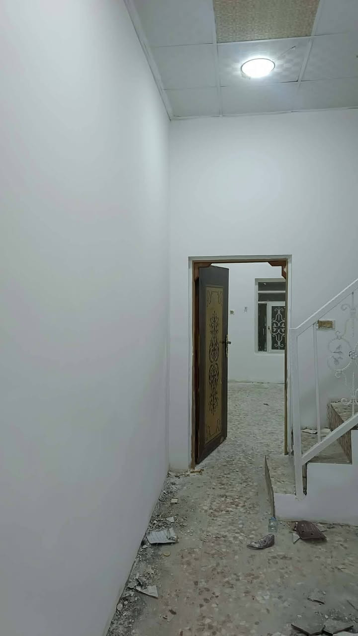 بيت للبيع طابو زراعي سند 25 مساحة 130 متر يم العلوية شريفه يبعد عن شارع العام 20متر غرفه نوم وحده صاله ومطبخ وحمام وكلدور سعر 58 للاستفسار ***********
