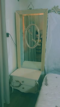 غرفة نوم • مستعملة • تاج الجرباية