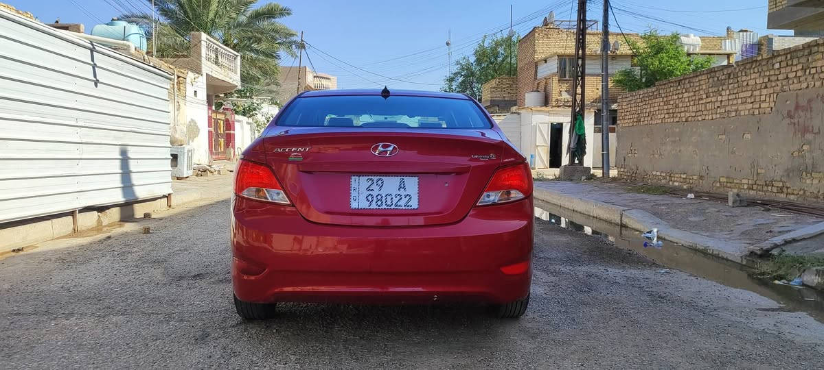 السلام عليكم سياره اكسنت موديل 2017 وارد امريكي بيها جاملغ وبنيد وبيه رشات صبغ مكينه وكير مكفولات حداديه تبريد تخم تاير جديد رقم واسط دولي سنويه لل29 المكان واسط سعر 73 الرقم ***********
