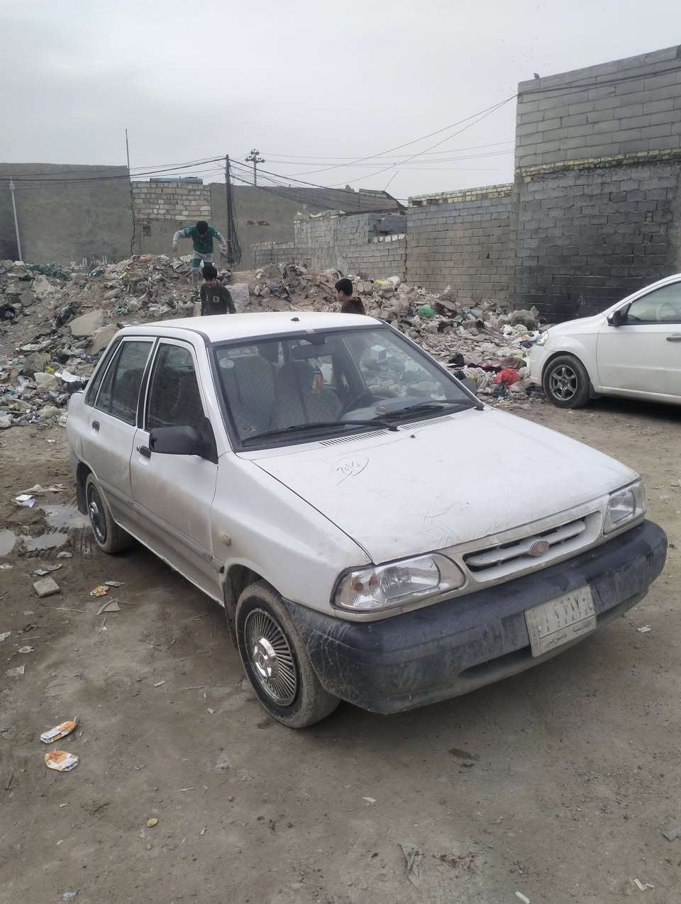 سلام عليكم سايبه خصوصي رقم قادسيه ألماني سنويته نافذه موديل 14 شواصي بلاد كل خياس مابيه سياره احله من صور والله راعيه موجود شرط التحويل تبريد تدفئه سياره جاهز من كلشي وكل نقص مابيها بس المكينه بخار فقط كهربائيات كله شغاله سياره جديده معنه الكلمه وكلشي يشتغل بيه حيل نضيفه مكان نجف سعر 32 وبيها مجال قليل للشراي رقم ***********
