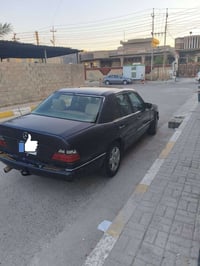 مرسيدس دب • ١٩٩٠ • رقم بغداد