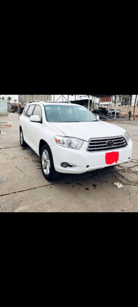 السلام عليكم ورحمه هايلندر 2008  بيها ضرر عام بدون گلب طخم تاير جديد كهربائيات كلها  شغاله صدر امامي خلفي جديد سياره حلوه بمعنى الكلمه مابيها اي نقص بصمه تبريد ثلث قطع 7راكب تنته سلايت رقم بغداد مشروع وطني شرط الوكاله والتحويل ايمت متريد ***********
