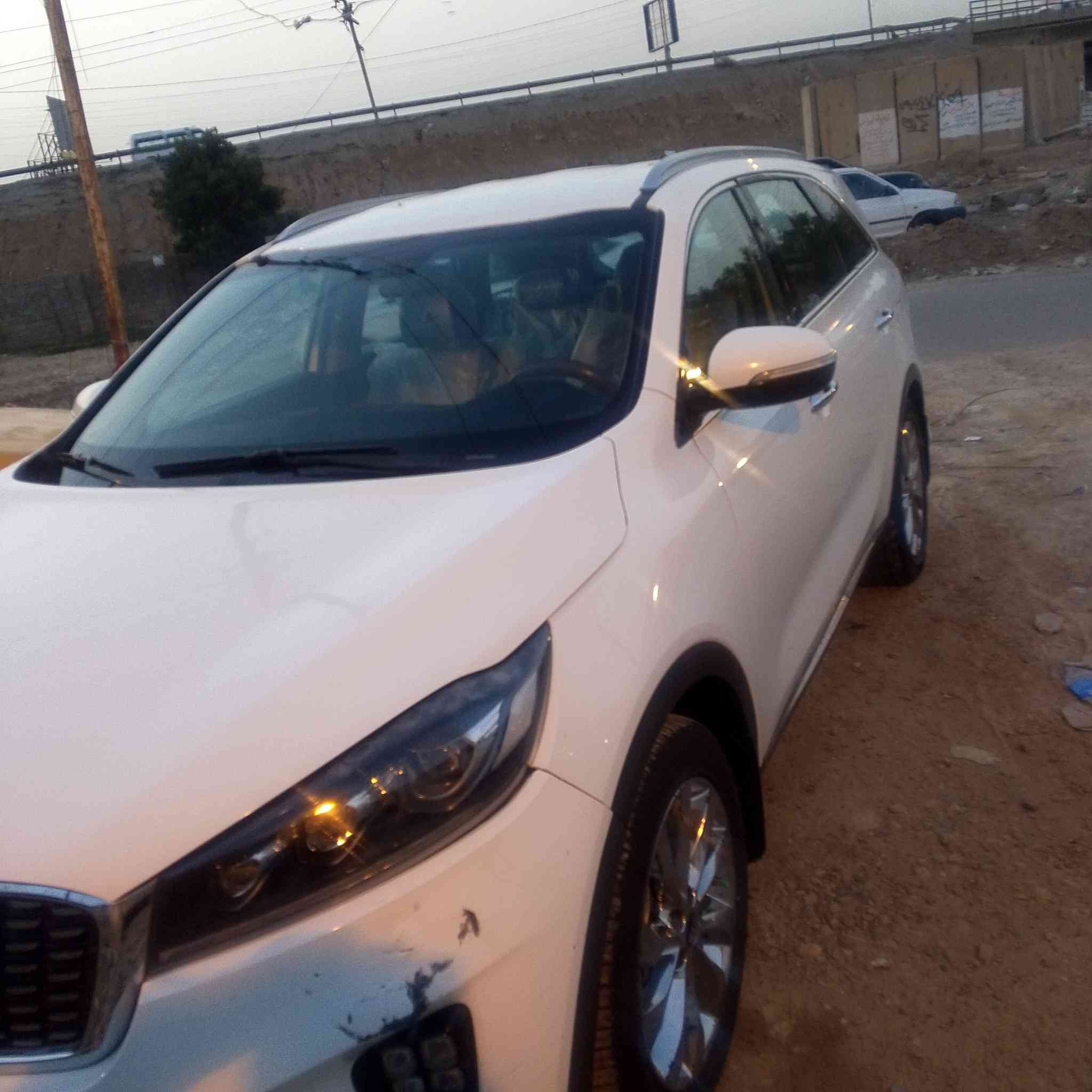 يا لله يا لله رمضان كريم عل جميع
سورنتو للبيع جديده وحلو وخير من لله محرك وكير مكفولات مامفتوح بيهن برغي تحويل ثاني يوم حداديه 60/: بلميه رقم بابل موديل/2020 المقدس المرقوب خليجي مكاني بغداد 
***********
