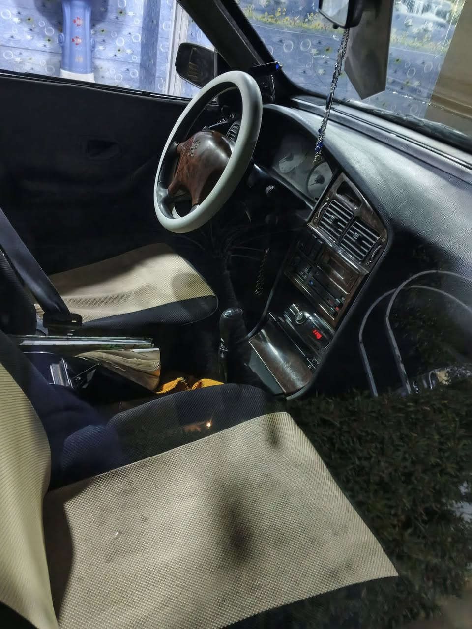 سلام عليكم بيجو بارس 2015
سنويه جديده تحويل ثاني يوم بسمنه محرك بي ينقص بدون تبخير تبريد عوزه غاز كير  تخم تاير كهربائيّة شغال صدر امامي خلفي جديد ***********))) سعر 37بيه مجال بسيط تجي تكلب سياره اقتنع))) تدلل
