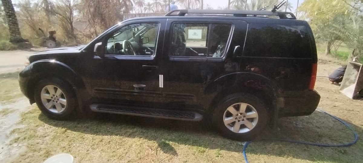 السلام عليكم  باثفندر ٢٠٠٩ واردامريكي ضرر جاملغ وبنيد بدون داخل ٣قطع صبغ رقم بغداد بسمي منضومة غاز  جاهزة لتواصل ***********
