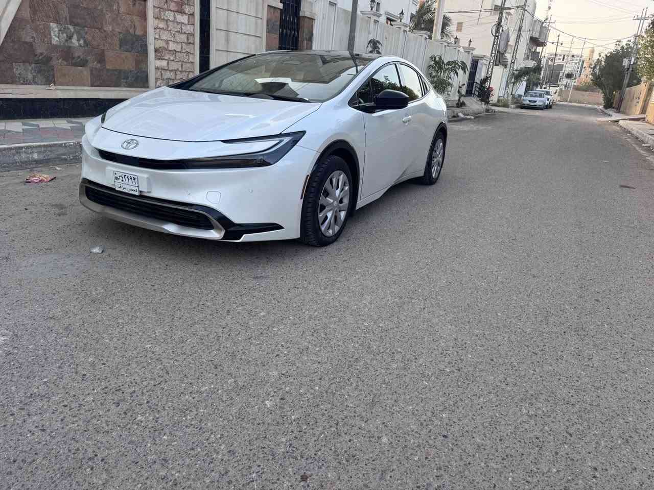 ‏تويوتا بريوس هايبرد بلاكن ان  موديل 2024
اللون :- ابيض 
صنف :- XSE
قوه المحرك :- 2.0 Hybrid
المسافة المقطوعة :-  8 الاف فقط
ثلاث انظمه شحن هايبرد بانزين
تمشي بالشحنة 100 كيلو بدون تشغيل المحرك 
مقاعد جلد اسود 
مقاعد كهرباء
تدفئة مقاعد 
تدفئة ستيرن
بانوراما 
بصمه 
بصمه ابواب 
تحكم ستيرن 
رادار امامي 
رادار مري ايمن 
رادار مري ايسر 
حساسات خلفيه 
حساسات اماميه 
كامره خلفيه 
هند بريك كهرباء 
اربع انضمه قياده 
‏SPORT.ECO.NORMAL.CUSTOM
شاشه كبيره لمس 
تبريد شاشه بيانو 
شاشه دشبول الكتروني  
نضام اوتو ايفي
مانع انزلاق
تحديد مسار
نضام كروز 
لمس اناره داخليه 
لايت LED 
اوتو هولد 
حساسات ابواب 
السياره بدون حادث بارد فقط
دعامية خلفيه اصليه نفس اللون
 للاستفسار الاتصال ع الرقم 

‭+964 788 477 7090‬

( السعر 179 ورقة )

اعتذر جدا عن المراوس للبيع فقط


**إذا كنت صاحب هذا الإعلان وتريد حذفه لأي سبب، رجاءا أرسل رسالة إلى الدعم الفني**