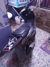 ان ماكس موديل 2020 دراجه محرك مامفتوح وكفراتها نضافتهن 80 من 100 قفلها...