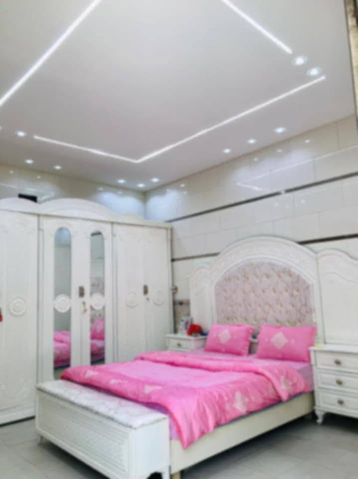 بيت للبيع – فرصة مميزة 🔥
📍 الموقع: حي الصحة
📐 المساحة: 150 متر
🏠 التفاصيل:
غرفتين نوم
بناء حديث (درجة أولى)
تصميم مرتب ومريح
🌿 الصفة: زراعي 25
💰 السعر: 155 مليون (قابل للتفاوض)
✨ البيت نظيف وجاهز للسكن، مناسب للعوائل وضمن منطقة هادئة وخدمات متوفرة.
📞 للاستفسار والتفاصيل أكثر، تواصل خاص.


**إذا كنت صاحب هذا الإعلان وتريد حذفه لأي سبب، رجاءا أرسل رسالة إلى الدعم الفني**
