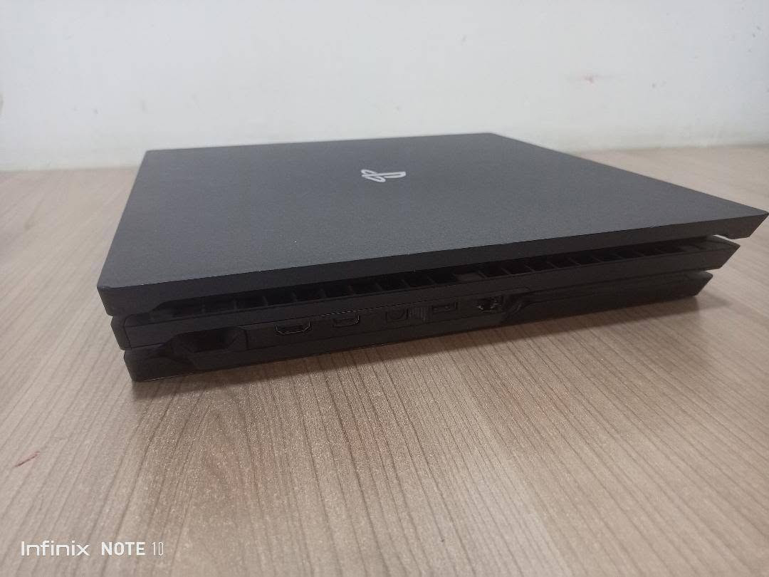 مرحبا ..بلي فور برو اونلاين (غير مهكر)مستخدم نظافة 100% تقريبا
مساحة 1TB جويستيكات 2 مع قرص فيفا 19 جديد ، السعر الكلي 340 وبي مجال


**إذا كنت صاحب هذا الإعلان وتريد حذفه لأي سبب، رجاءا أرسل رسالة إلى الدعم الفني**