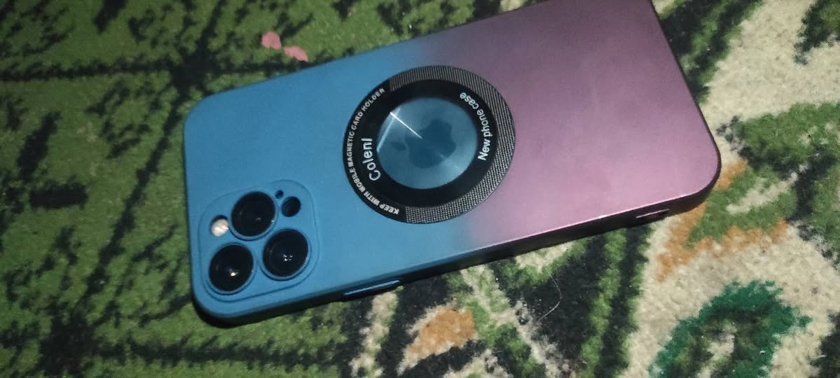 السلام عليكم 🙋‍♂️
   ايوفون 12 برو ماكس..  ❤✨
  
جهاز نضيف و مواصفاته معروفه.  مبدل شاشة وبي فطر بل ضهر 
.. 
256 كيكا شحن لاسلكي و هواي شغلاتت اني ما اعرف بيهن 
الجهاز بي ضمان سعره400 مكاني العبيدي 
واني خادم اليجي ميرجع فارغ انشاء الله ♥
               هّـ***********.   وٌتٌـساب.. ***********
