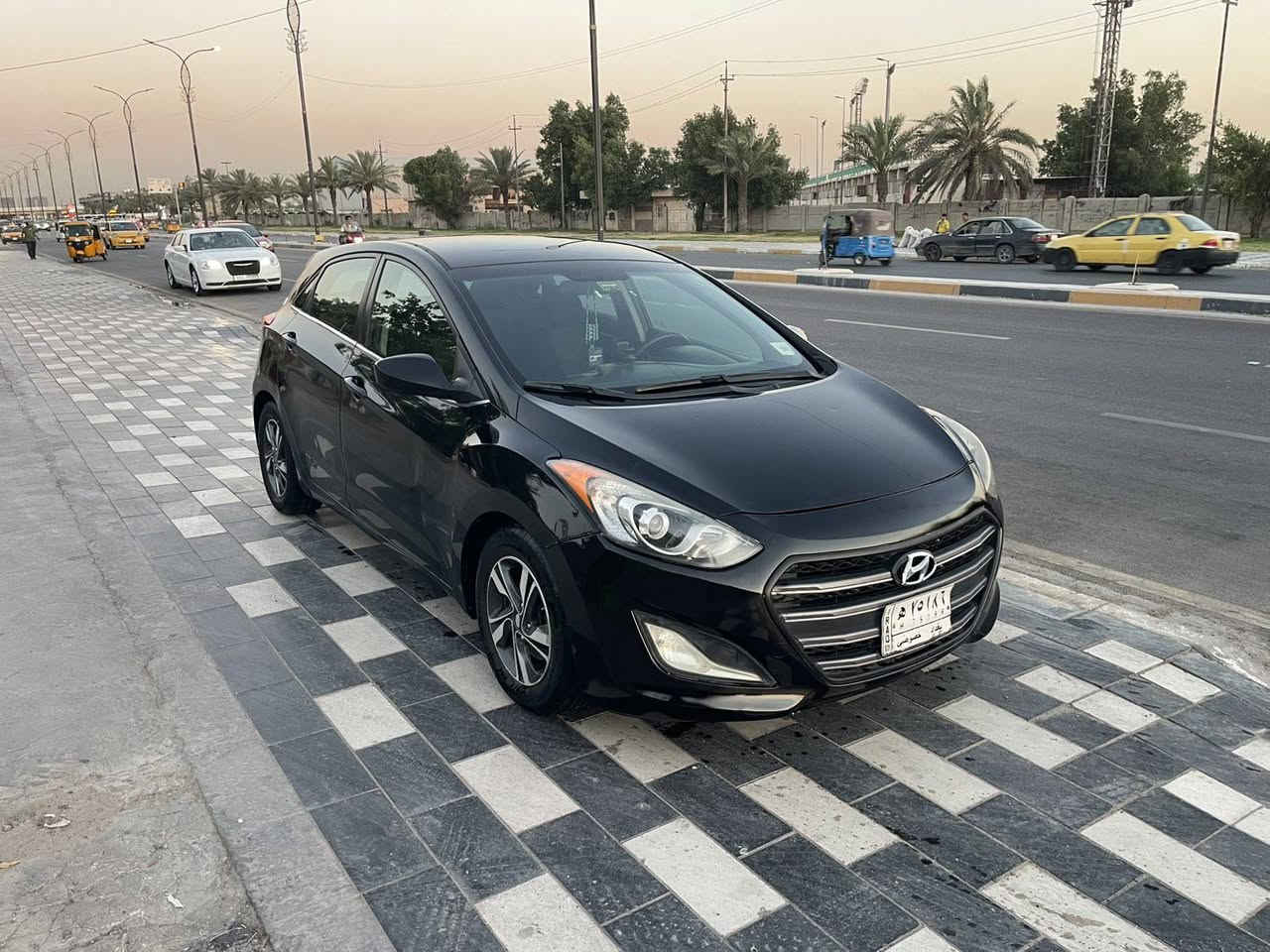 السلام عليكم النترا 2016 مكينه 2000 ماشيه 98 وارد امريكي بيها صبغ بامريكا قطعتين بدون اي دواخل كير ومكينه لاصرف ولا بخار صدر تايرات تبريد كله جديد مواصفات كشن تدفئه تبريد تحكم جهتين حاكيه حساسات كامره دواره صندوك بصمه السياره جاهزه من كلشي مكانها بغداد السعر 82 وبيها مجال ***********
