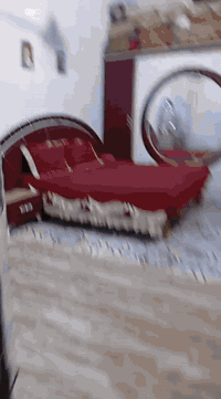 بيت للبيع بدور الشرطه قرب محطه الكندي  ، غرفتين وصاله ومطبخ وصحيات مساحه  150
سقف سندويج واجه 10 نزال 15 السعر 22
علمآ البيت حواسم
***********
