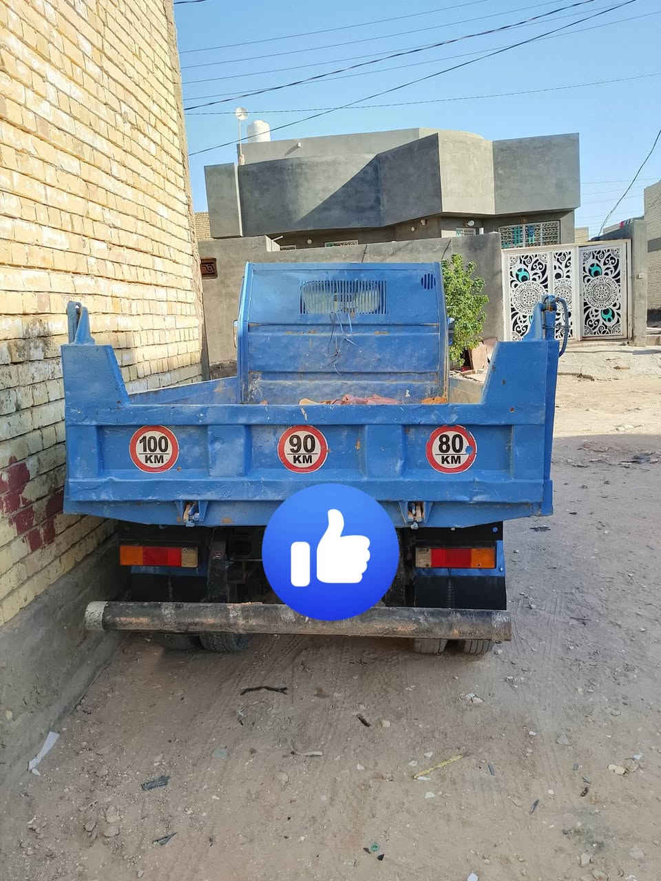 السلام عليكم للمراوس وانطي  فرق بسياره عضم 
نيسان قلاب رقم ميسان مشروع وطني  مالكه بالنجف مكينه ميتسيبوشي مكينه 108 يعني 33تخم تاير كهربائيات شغاله شاصي مكفول المكان نجف 
 للتواصل الاتصال ***********
