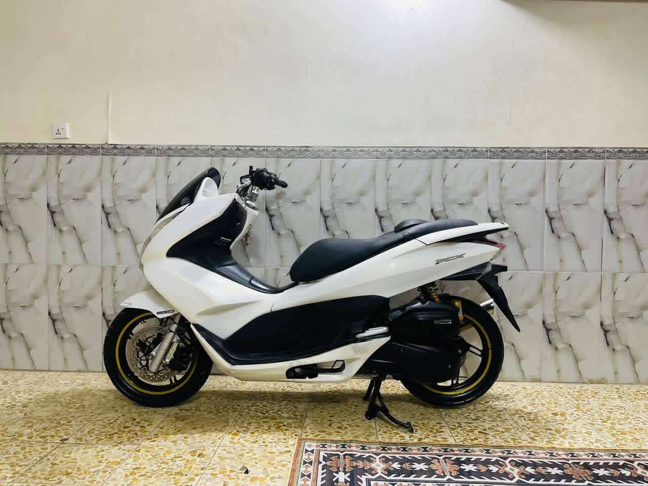 دراجة بي سي اكس جيل اول ياباني حرف J مو كوري  ياباني اصل 
حساس ازدحام حساس ستان 

ماشية 24 دراجة جديدة كلش  مكينة بالكارتون بية125cc

مكان دراجة ناصرية  مليون250 بية مجال حك جية 

*********** بالخدمة
