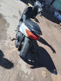 سكنس نثيه 110 ياباني للبيع كفرات نضافه 60 بل 100  مكينه مبدل ولفات فقط...