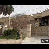 🏠 فرصة استثنائية: قصر كلاسيكي للبيع بموقع تجاري استراتيجي في منطقة الع...