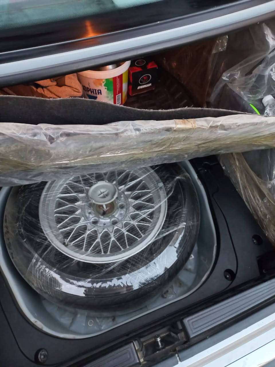 بي ام خفاش 740 مكينه 44 التفاصيل خاص او ***********
