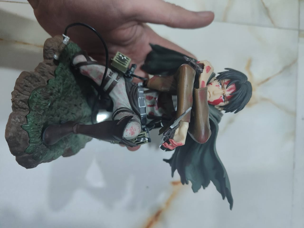 مجسم ليفاي أكرمان من انمي هجوم العمالقة
Levi Ackerman (Attack On Titan)
المجسم مكسور من ناحية السيف و الخطاف الي يخليه يتنقل كسر طفيف 
والباكيت الخاص بالمجسم موجود
غير مسعر سعره وبالعافية 
التوصيل داخل محافظه بابل فقط


**إذا كنت صاحب هذا الإعلان وتريد حذفه لأي سبب، رجاءا أرسل رسالة إلى الدعم الفني**