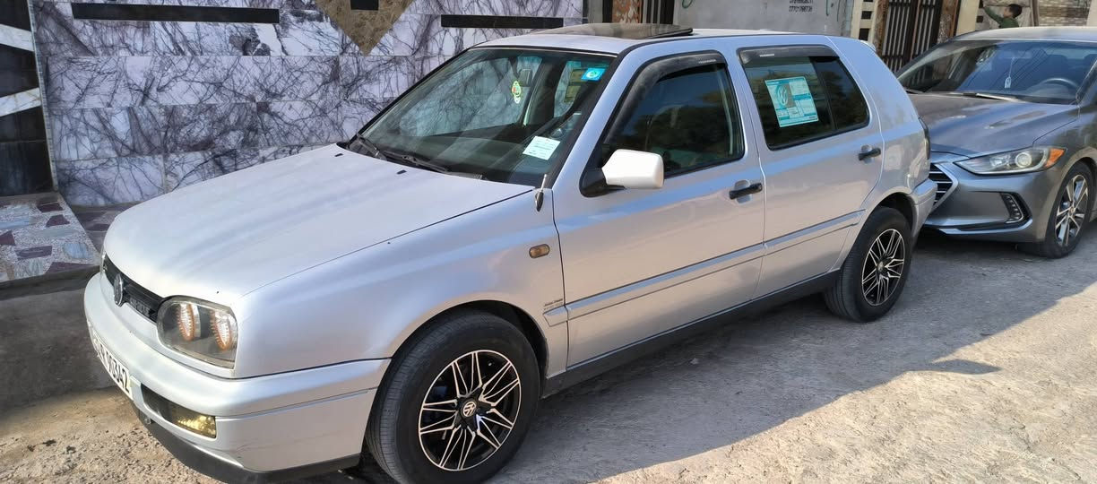 كولف نفخ للبيع موديل ٩٢ محرك ١٨ شرط الفحص بيع مستعجل الاتصال على ***********
***********
