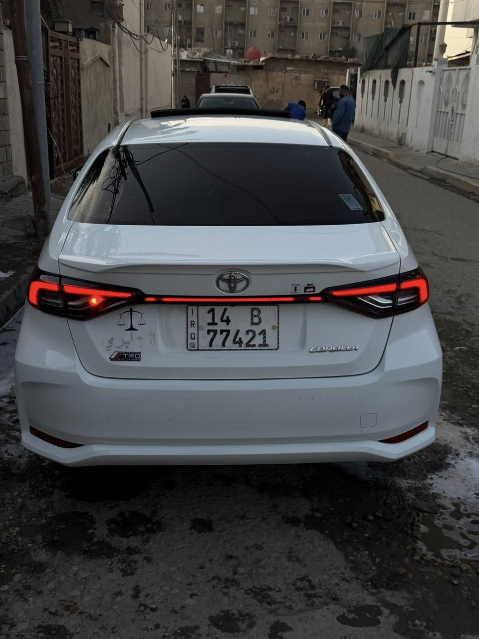 تويوتا هايبرد مواصفات صيني موديل 2024 للبيع ( اقساط مصرف ) استقاع مباشر الكفيل والمستفيد عنوانهم البصرة وموظفين بدائرتي ..
 السيارة جديدة لوك الكشن الاحمر جلد طلب خاص مواصفاتها معروفه فول مواصفات للأخير السيارة كفاله من كلشي السيارة اسويلك بيها وكاله بكافة الرسميات لحد ما تتحول ماشيه 32,000  سببر منازل 
سعر السيارة : 13,800 ( 138$ ) وبيها مجال 
شدة وثمانيه وثلاثون ورقه 
مكان السيارة : البصرة 
رقمي : ***********
