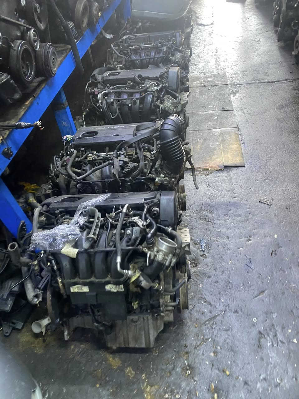 السلام عليكم يتوفر مكينه كير وبترا افيو تفرعات يوجد فتح وشد نفس مكان الطالبيه قرب قلكت ٨٣ محلات ضرغام العكيلي ***********
