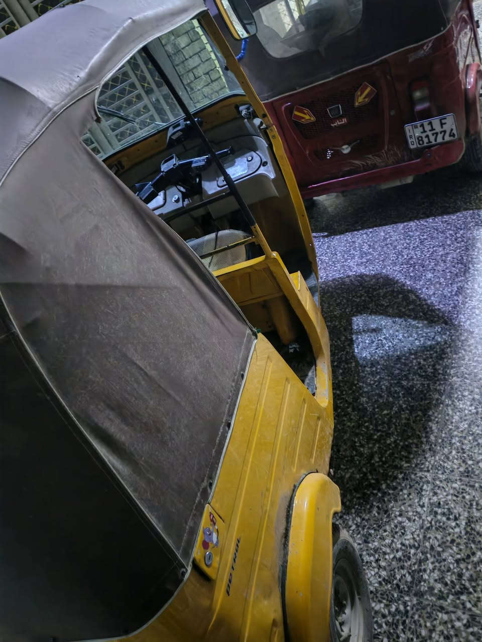 سلام عليكم تكتك 2020  شهر 5 تكتك محرك خير من الله لا تنقيص ولا تبغير تكتك رقم بغداد بسمي  تخم تاير جديد تكتك جاهذة لشغل السعر 6900  وبيهة مجال علوان بغداد الكمالية رقم ***********
