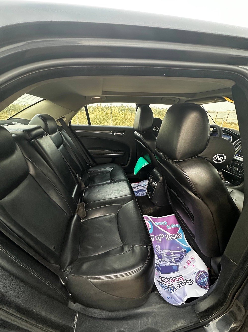 اوبما c300 موديل 2029 رقم بغداد
حادثة جاملغين وباب 
محرك 6سلندر 3600
سلايت روف
بصمة كشنات جلد كاميرا خلفية
السعر 195 
عنوان بغداد
***********